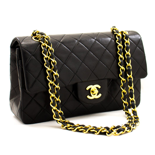 The Two Difference between Vintage and Current Chanel Bags👜