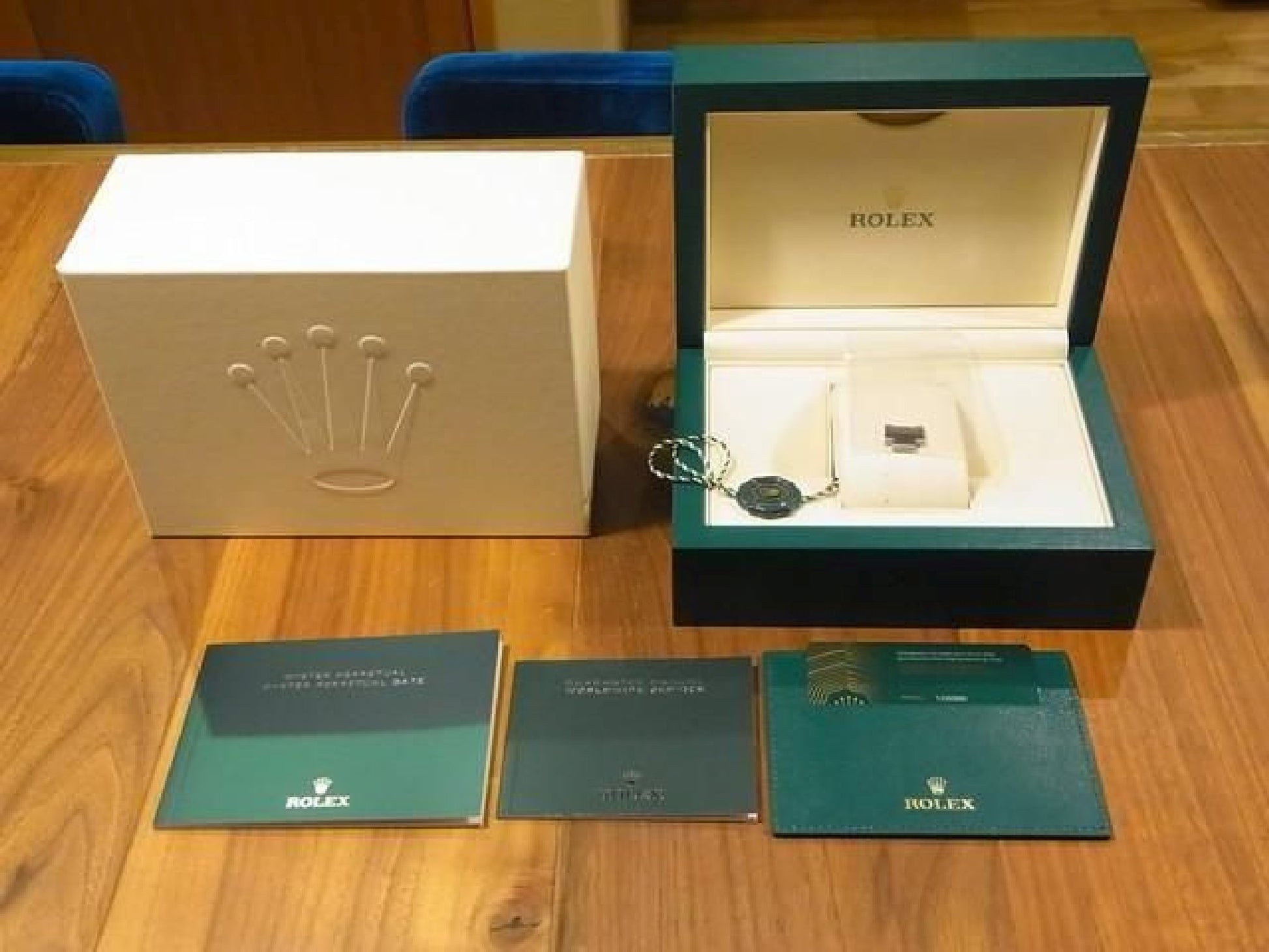 ROLEX Oyster PERPETUAL 36 green 126000 '24 purchased Mens 192632932 hannari-shop