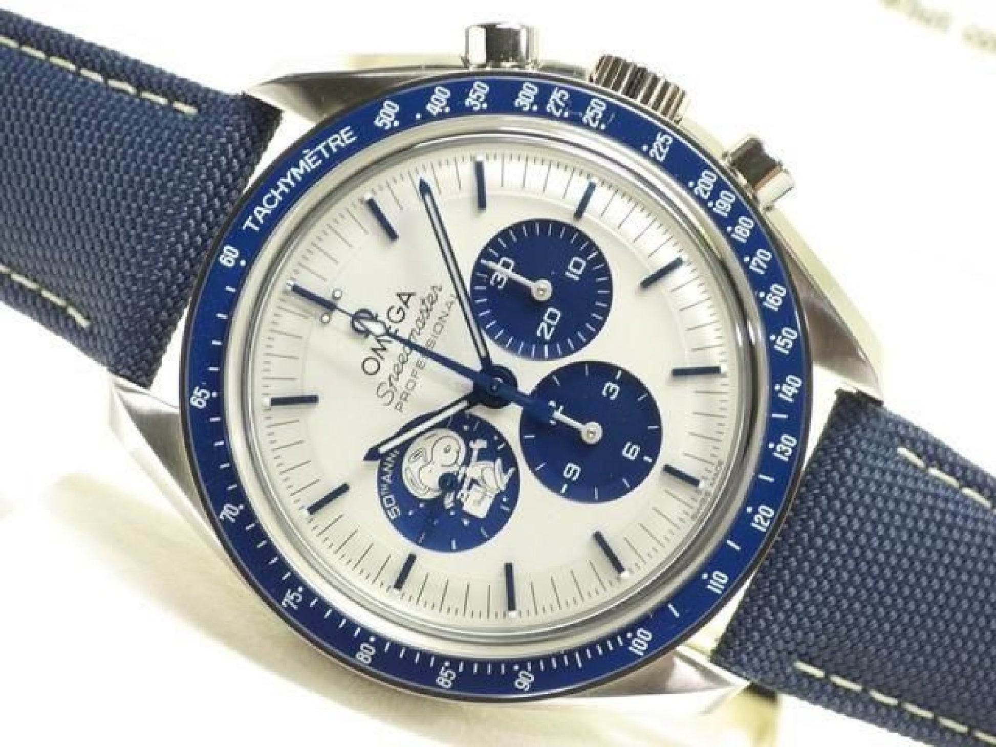OMEGA Speedmaster silver Snoopy Award 50 Anniversary model 310.32.42.50.02.001 '26 purchased unused Mens 192952015 hannari-shop