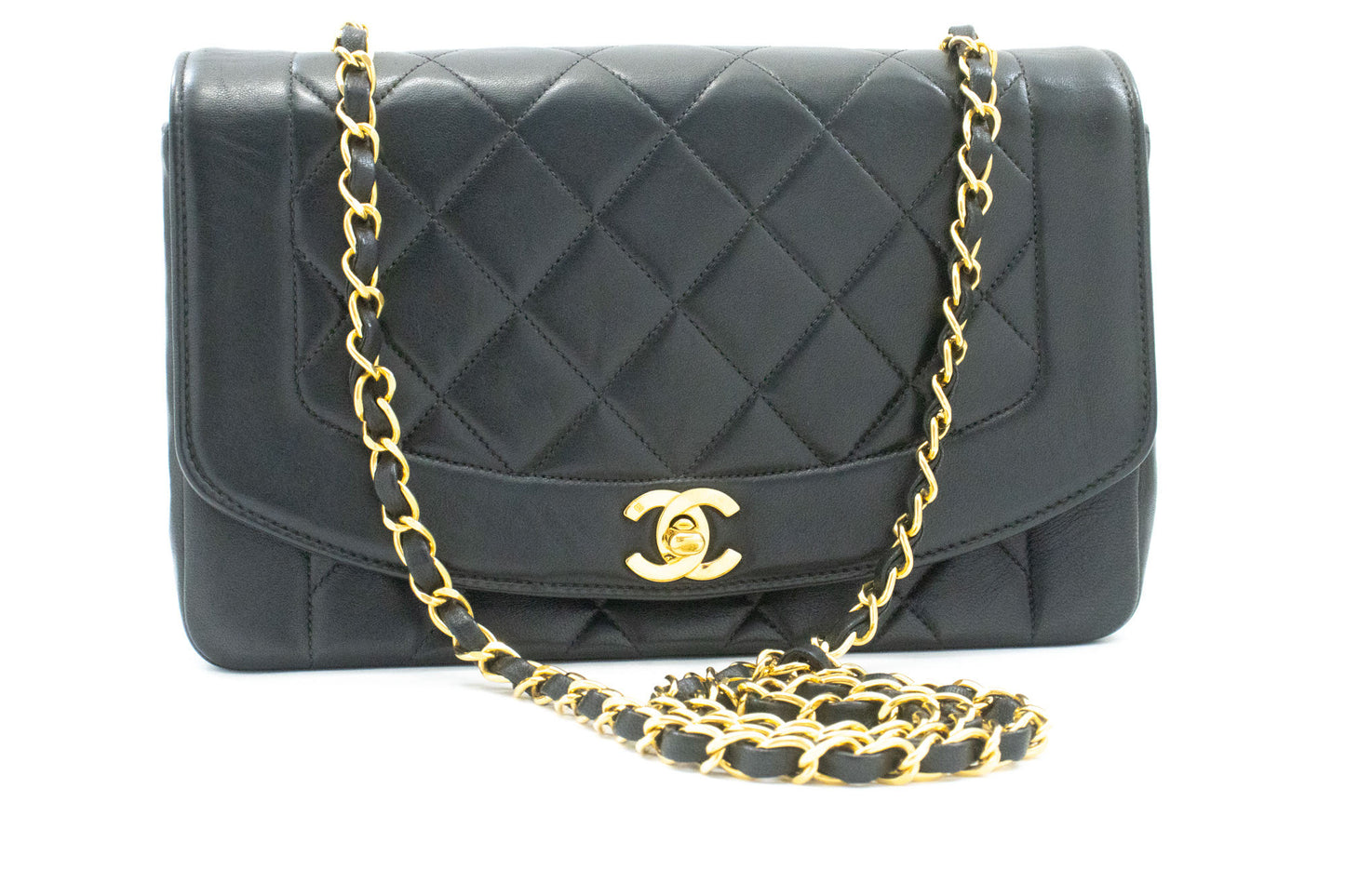 CHANEL Diana Flap Chain Shoulder Bag Black Quilted Lambskin Purse ah2 hannari-shop