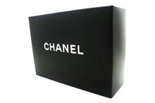 Borsa a tracolla CHANEL classica a doppia patta con catena da 10 pollici Pelle di agnello nera m19
