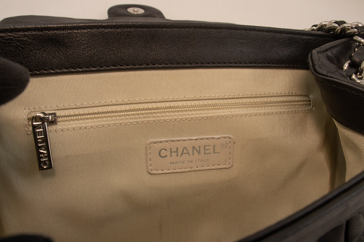 CHANEL Chain Around Shoulder Bag Crossbody Black Calfskin Leather ap9 hannari-shop