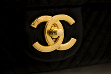 Chanel 2015 Chevron V-Stitch lederen schoudertas met kettingklep i80