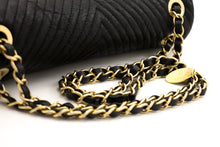 Chanel 2015 Chevron V-Stitch lederen schoudertas met kettingklep i80