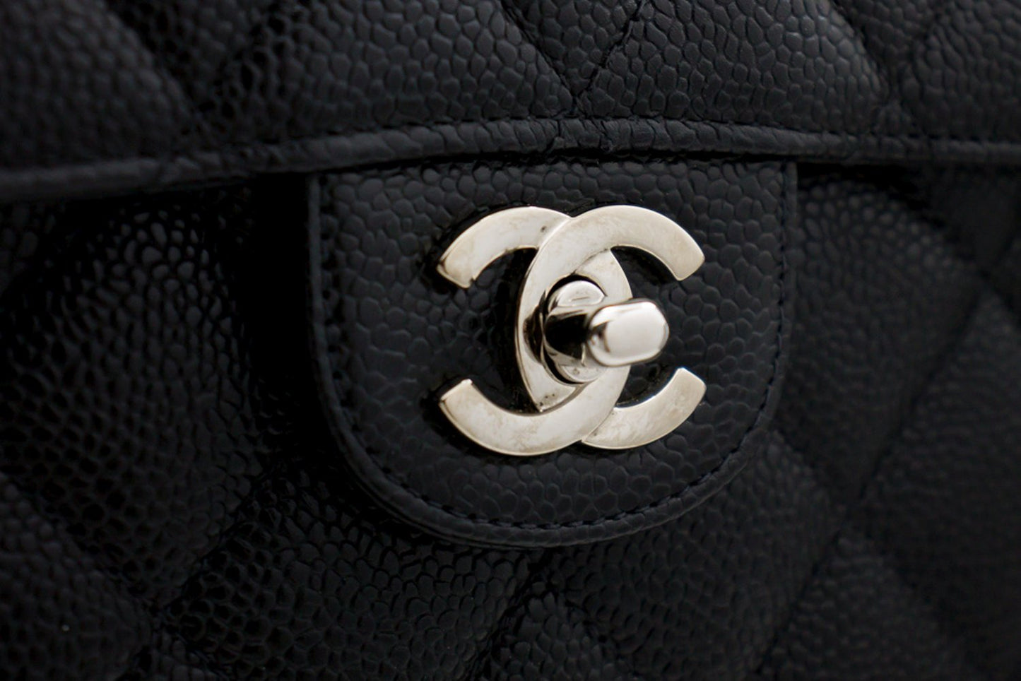 CHANEL Large Classic Handbag Chain Shoulder Bag Flap Black Caviar g66