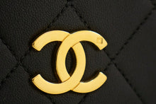CHANEL Sac à bandoulière avec chaîne à rabat complet Pochette en cuir d'agneau matelassé noir m06