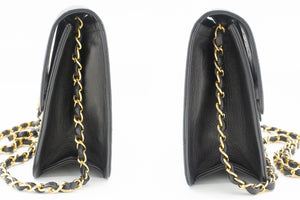 CHANEL Small Chain Shoulder Bag Clutch Black Quilted Flap Lambskin n79 hannari-shop